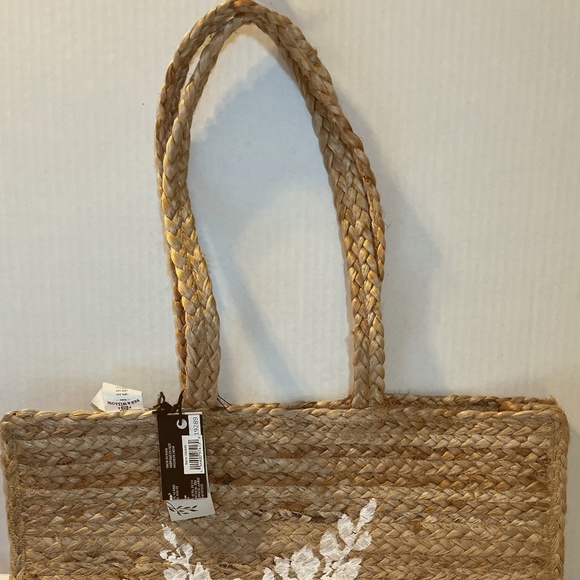 Bee & Willow Home Jute Fern Bag in Natural - Picture 2 of 3